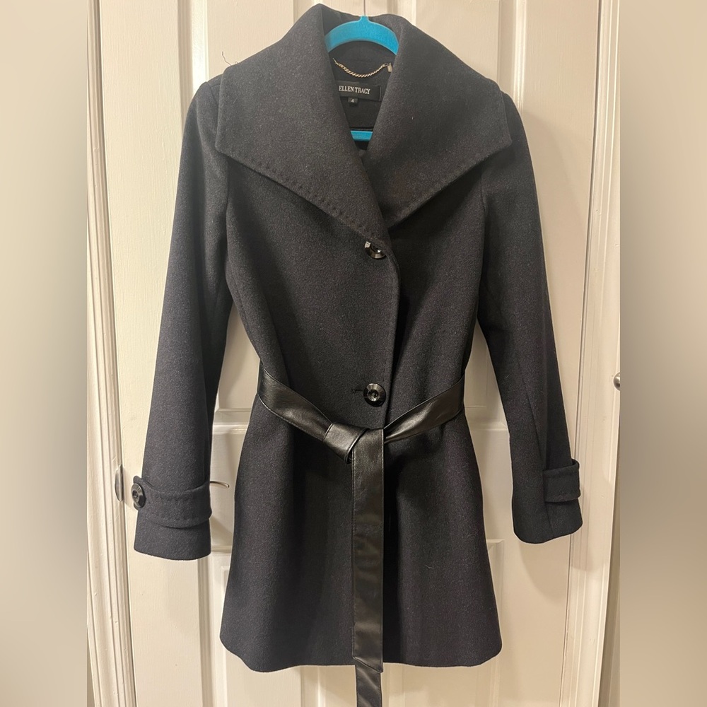 Black Ellen Tracy wool coat size 4 (small)